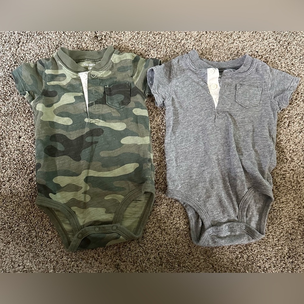 Assorted Baby Onesies Set - 12 pieces - Picture 10 of 10